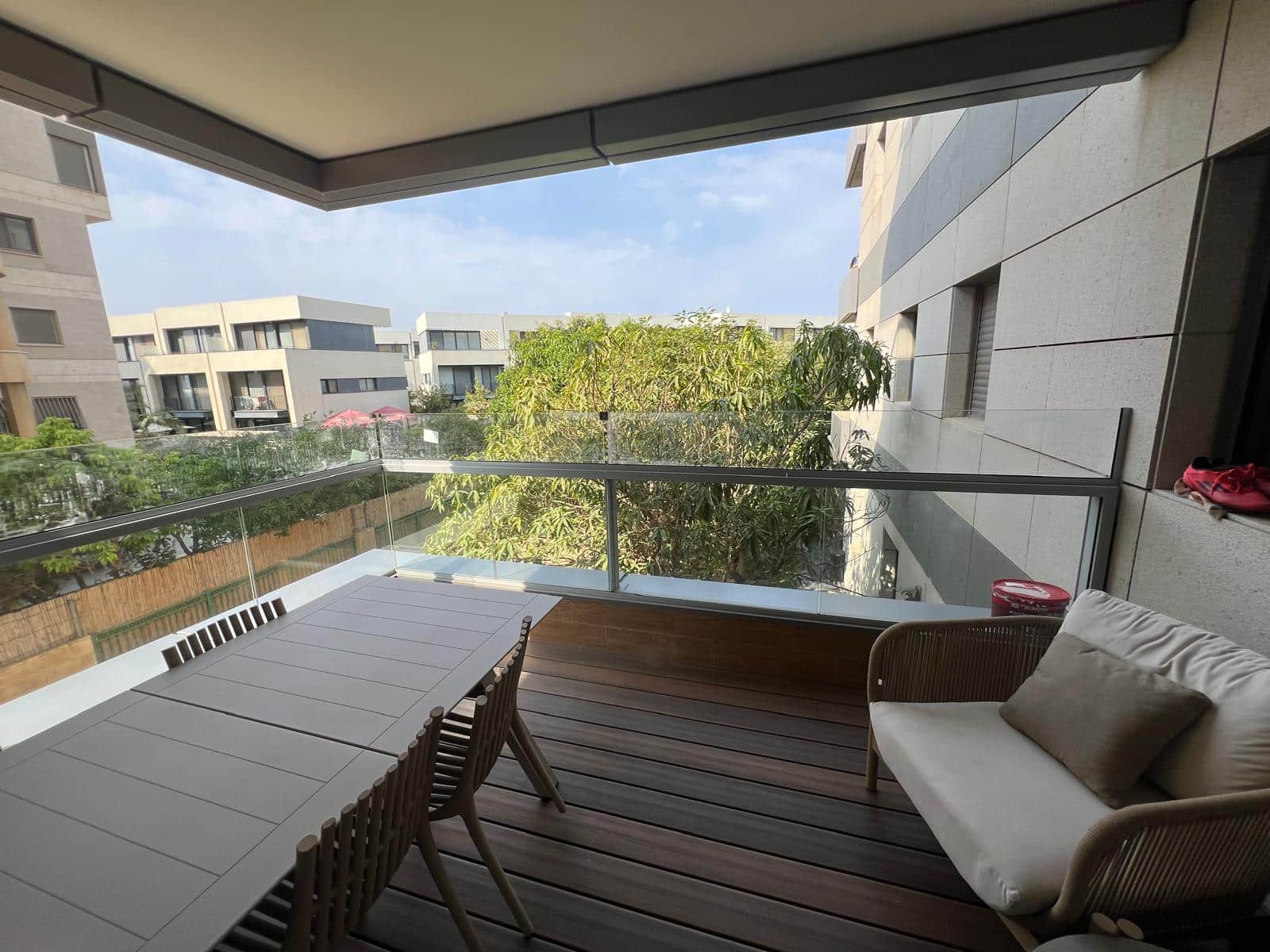 הגבהת מעקה ביטחון לילדים בצפון תל אביב