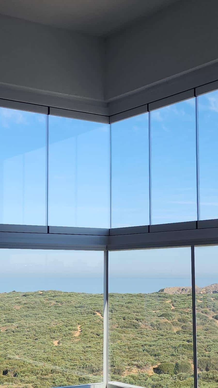 סגירת מרפסת – Clear Ly